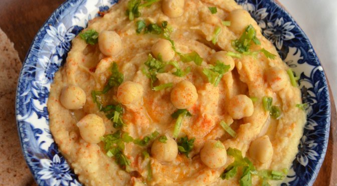 Easy Hummus recipe | Arabic chickpea dip